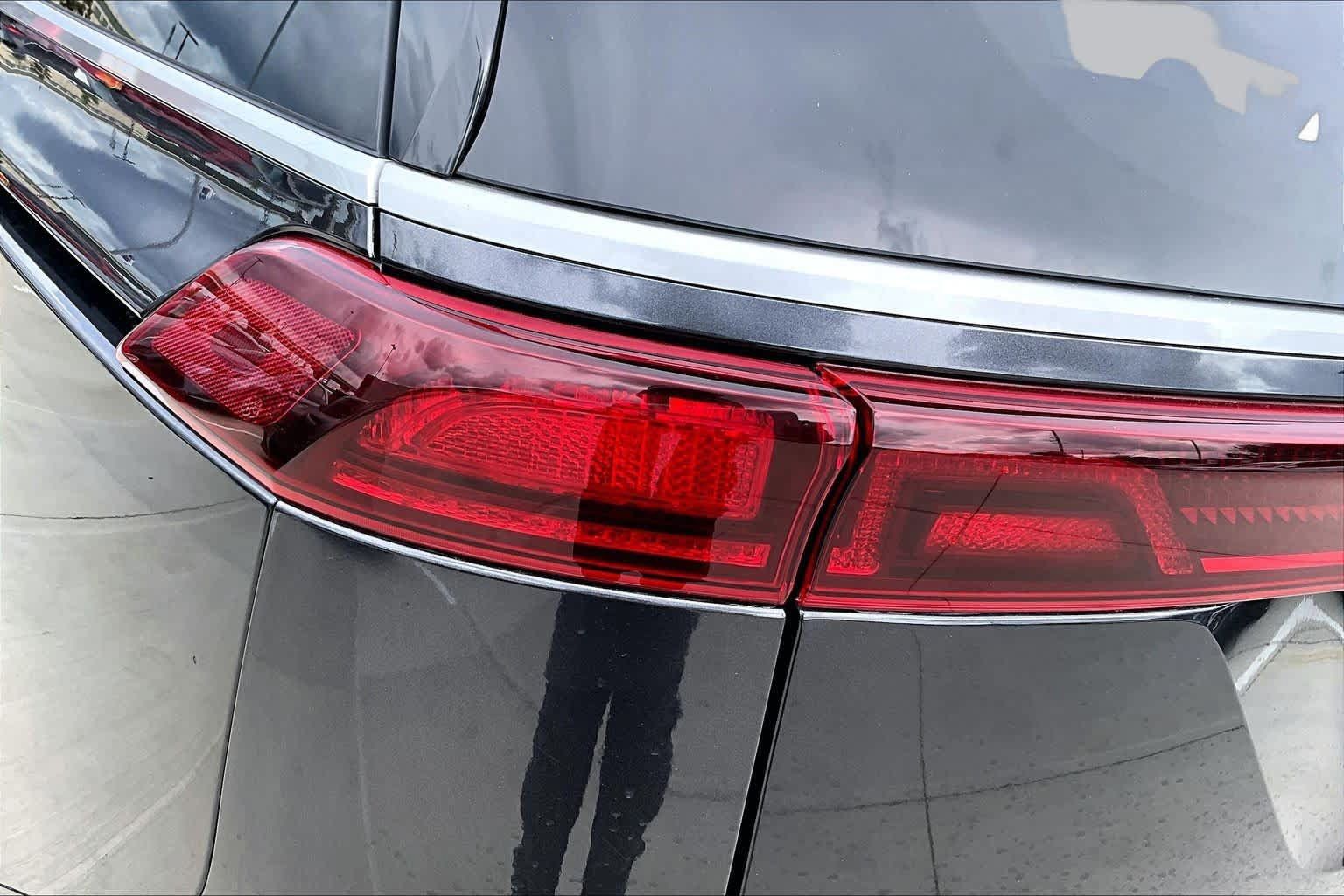 Certified 2023 Kia Carnival LX FWD image 27