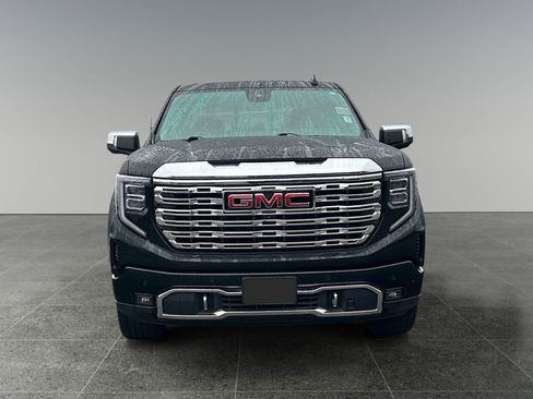 Used 2023 GMC Sierra 1500 Denali w/ Denali Reserve Package AWD/4WD image 2
