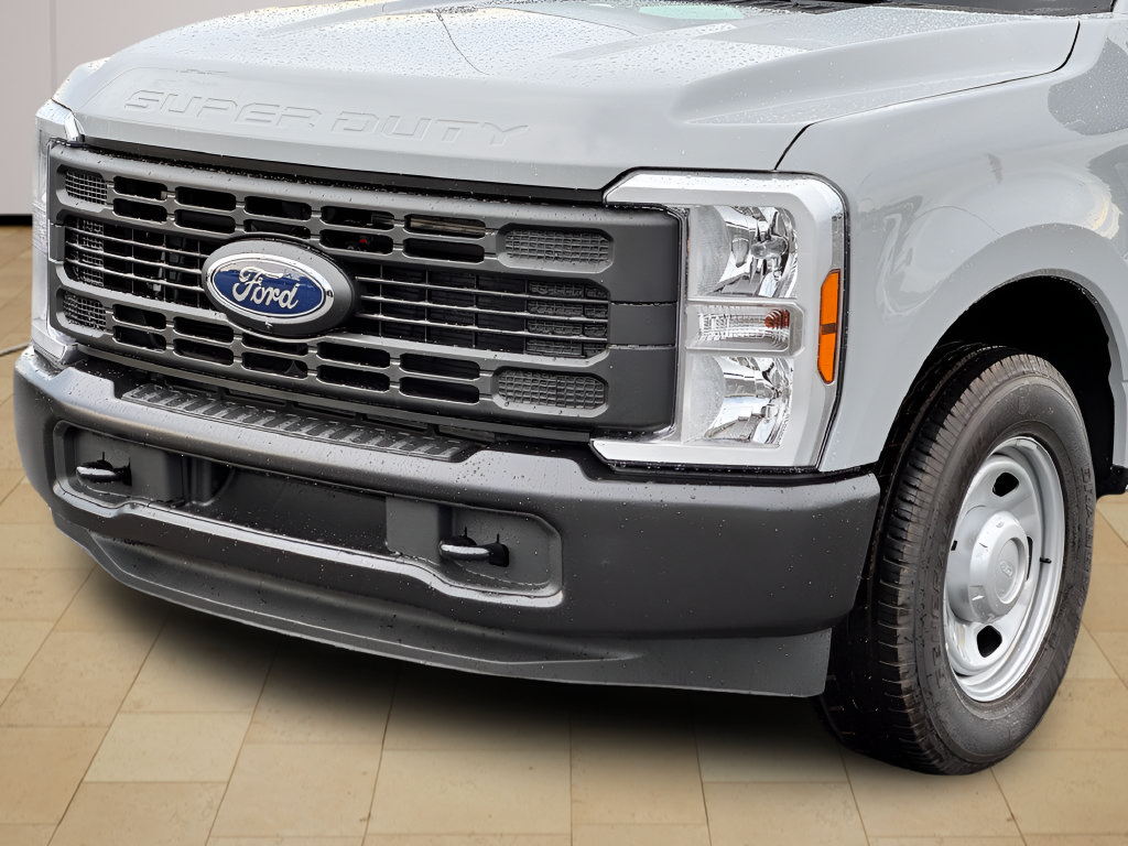 Used 2025 Ford F350 XL w/ 360-Degree Camera Package RWD image 12