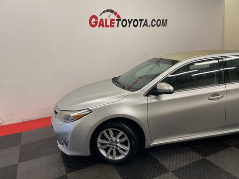 Used 2014 Toyota Avalon XLE image 4