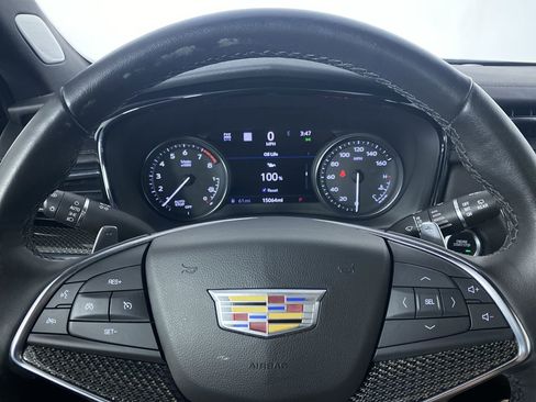 Certified 2023 Cadillac XT5 Sportv w/ Technology Package image 3