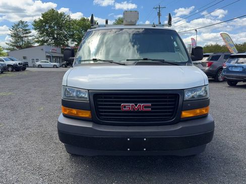 Used 2022 GMC Savana 2500 w/ Driver Convenience Package RWD image 2