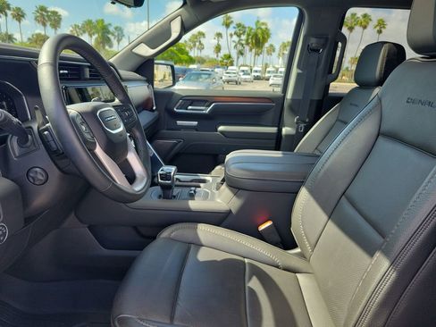 Used 2025 GMC Sierra 1500 Denali w/ Denali Reserve Package AWD/4WD image 23