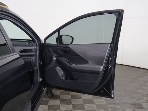 Used 2024 Subaru Crosstrek 2.5i Wilderness w/ Crosstrek Mirror Package AWD/4WD image 18