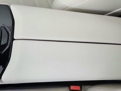 Used 2025 BMW i5 xDrive40 w/ Premium Package image 49