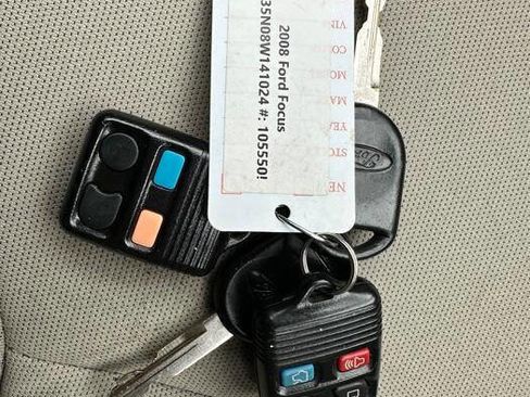 Used 2008 Ford Focus SES FWD image 45