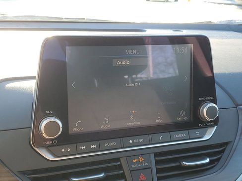 Used 2023 Nissan Altima 2.5 SV image 19