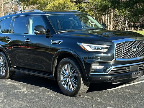Certified 2024 INFINITI QX80 Luxe w/ Cargo Package image 2