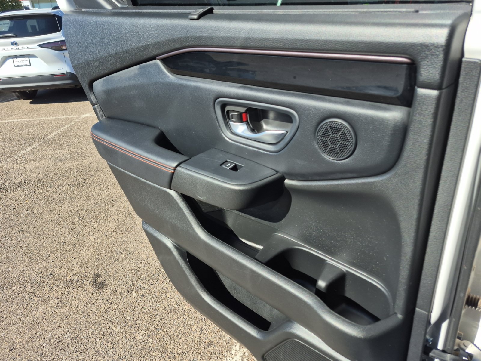 Used 2024 Honda Pilot TrailSport image 19