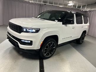 Used 2025 Jeep Grand Wagoneer Series III w/ Quick Order Packagew 28T AWD/4WD video 3