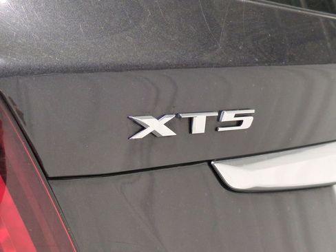 Used 2020 Cadillac XT5 Premium Luxury w/ LPO, Floor Liner Package image 16