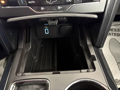 Used 2019 Ford Explorer XLT w/ Equipment Group 201A image 26