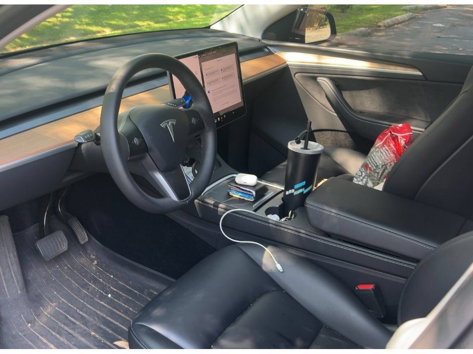 Used 2025 Tesla Model Y Long Range AWD/4WD image 5