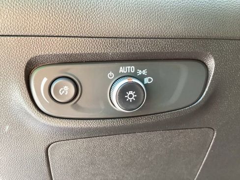 Used 2025 Buick Encore GX Preferred FWD image 13