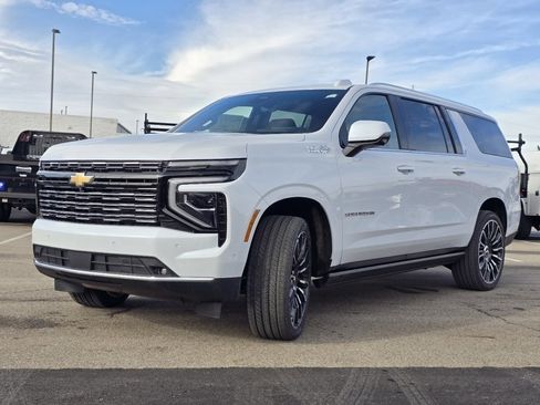 New 2026 Chevrolet Suburban High Country image 11