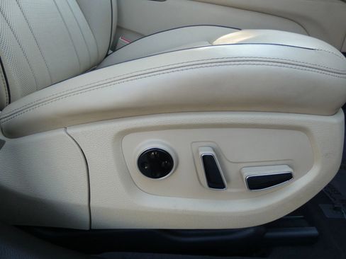 Used 2015 Hyundai Genesis 3.8 w/ Option Group 04 image 31