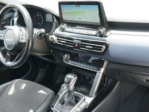 Used 2022 Kia Seltos S FWD image 23