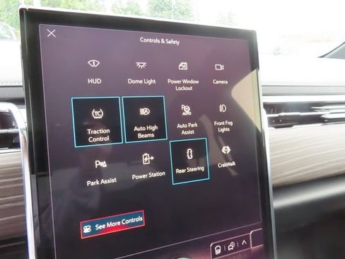 Used 2025 GMC Sierra EV Denali AWD/4WD image 31