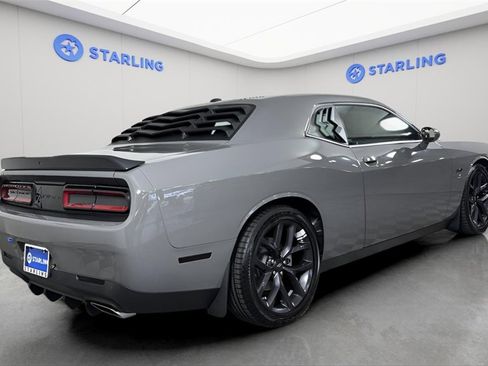 Used 2023 Dodge Challenger R/T w/ Blacktop Package image 9