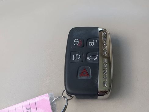 Used 2017 Land Rover Range Rover Long Wheelbase Supercharged image 35