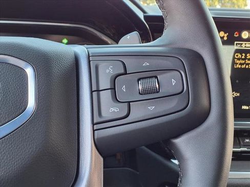 New 2026 GMC Sierra 1500 SLT image 12