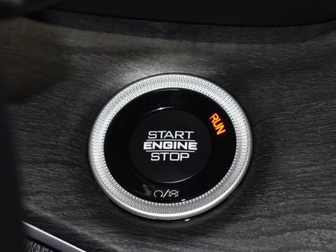 New 2025 Jeep Grand Cherokee Limited image 23