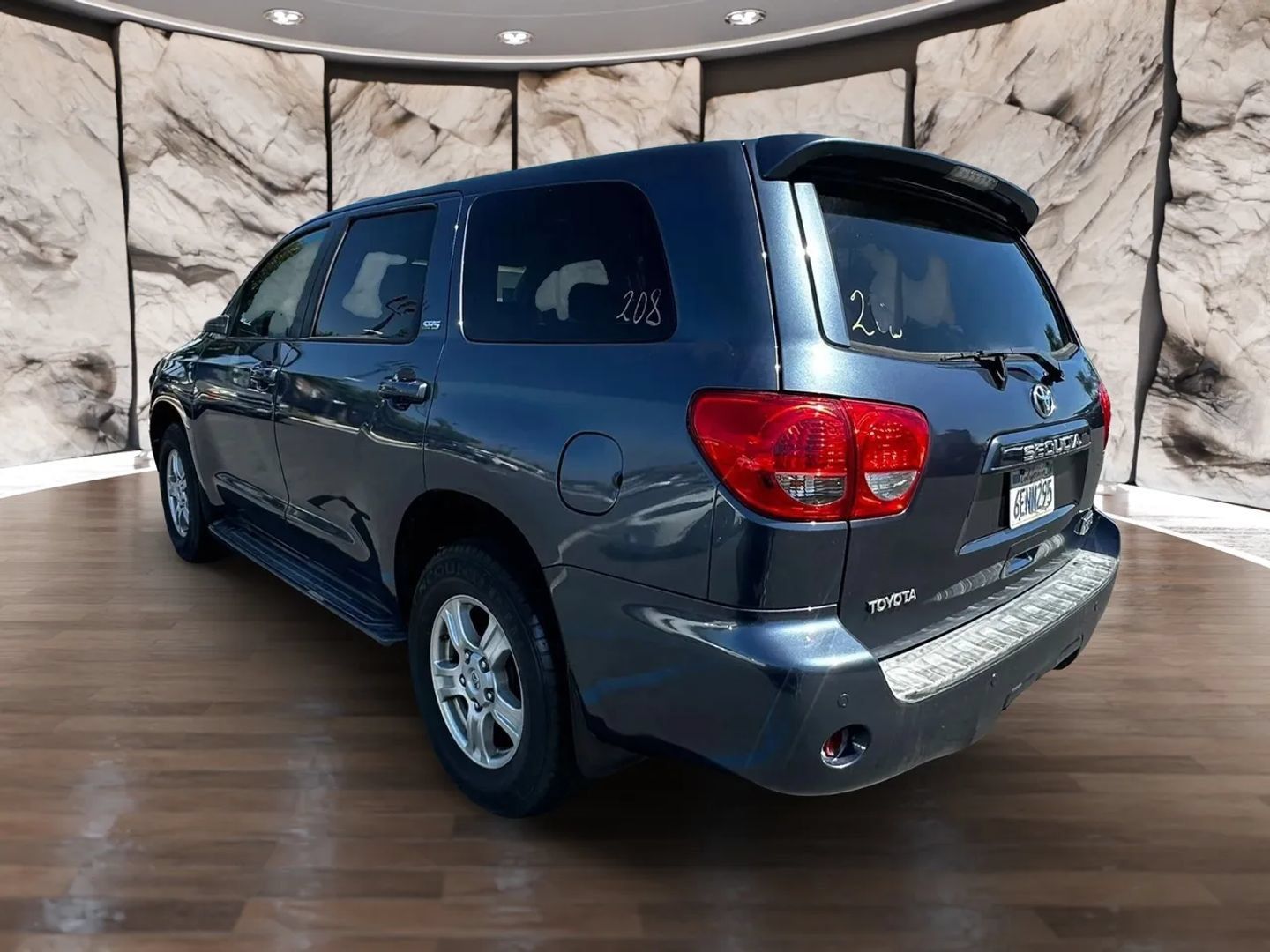 Used 2008 Toyota Sequoia SR5 RWD image 8
