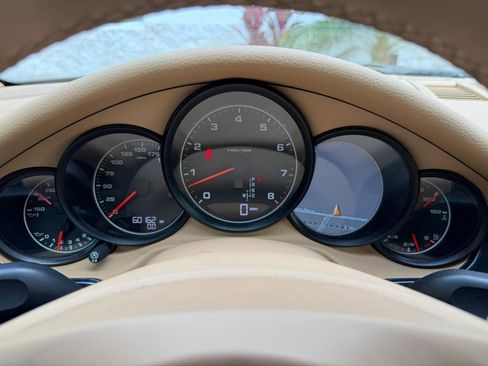 Used 2011 Porsche Panamera image 28