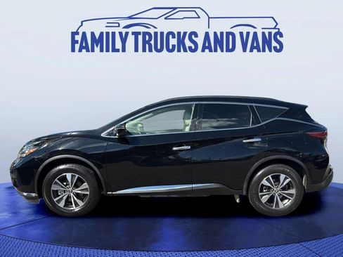 Used 2023 Nissan Murano SV AWD/4WD image 2