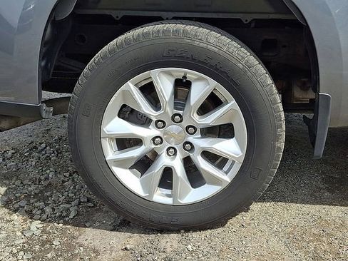 Used 2020 Chevrolet Silverado 1500 Custom w/ Custom Value Package image 37