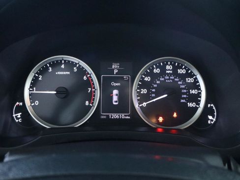 Used 2016 Lexus IS 200t RWD image 22
