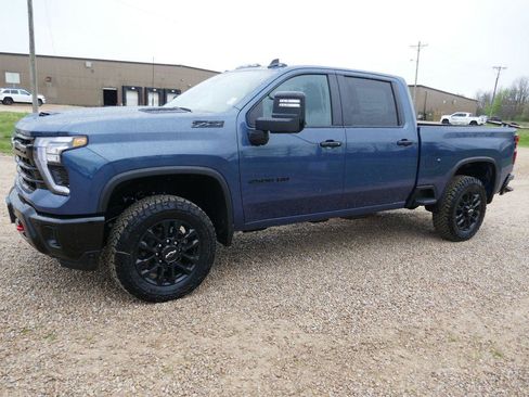 New 2026 Chevrolet Silverado 2500 LT w/ Trail Boss Package AWD/4WD image 8
