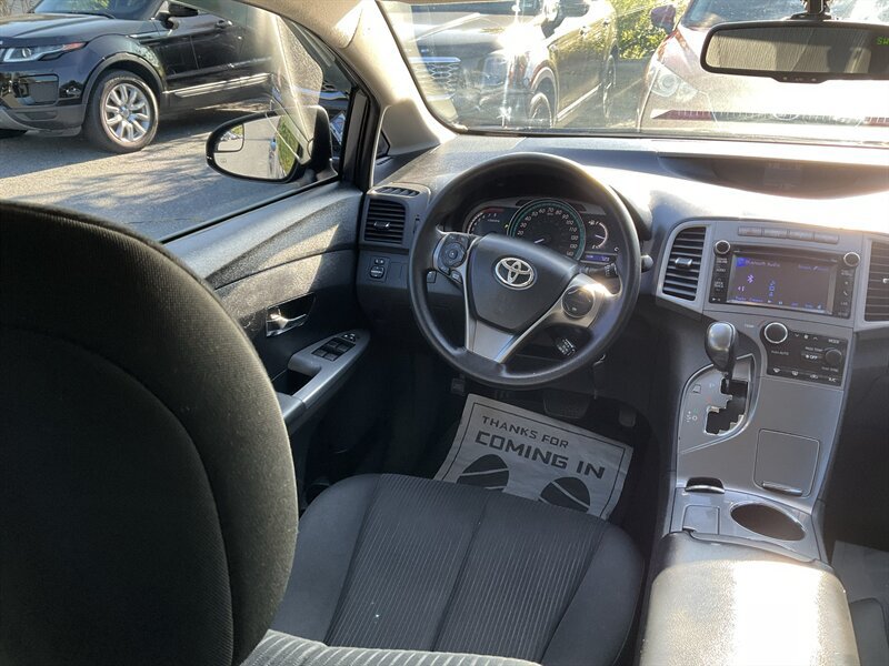 Used 2013 Toyota Venza LE AWD/4WD image 17