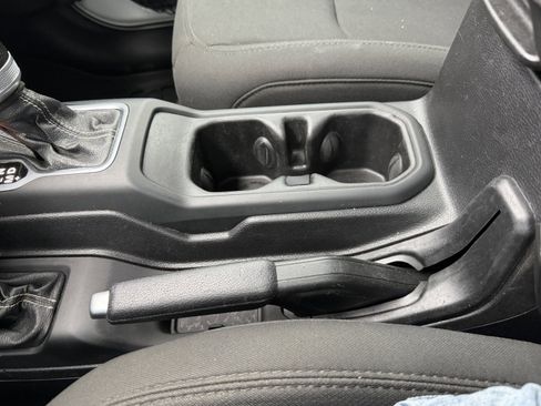 Used 2020 Jeep Gladiator Overland image 73