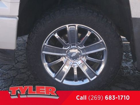 Used 2014 Chevrolet Silverado 1500 High Country image 50