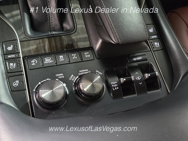 Used 2018 Lexus LX 570 4WD w/ Luxury Package image 39