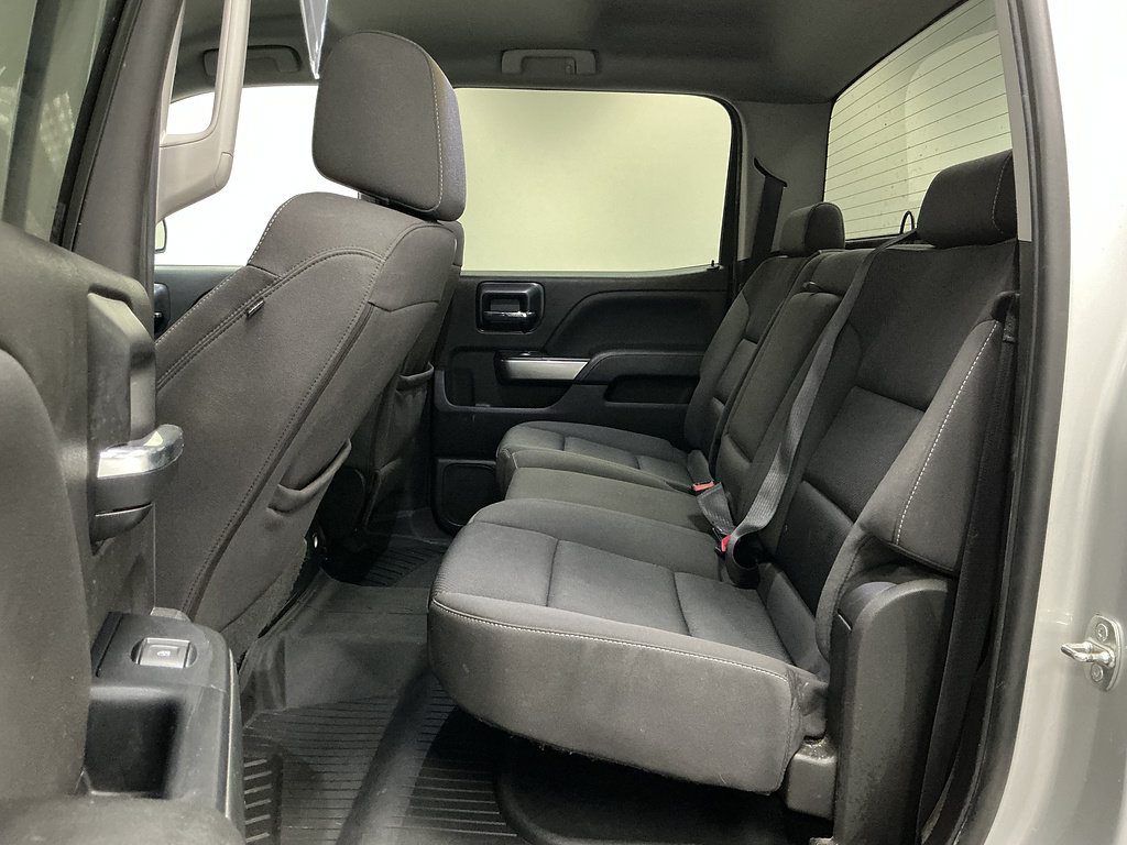 Used 2018 Chevrolet Silverado 1500 LT w/ All Star Edition AWD/4WD image 21