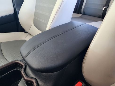 Used 2019 Toyota RAV4 Limited w/ Cold Weather Package FWD image 55