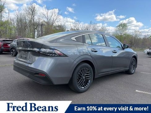 New 2026 Nissan Sentra SV w/ SV Convenience Package FWD image 9