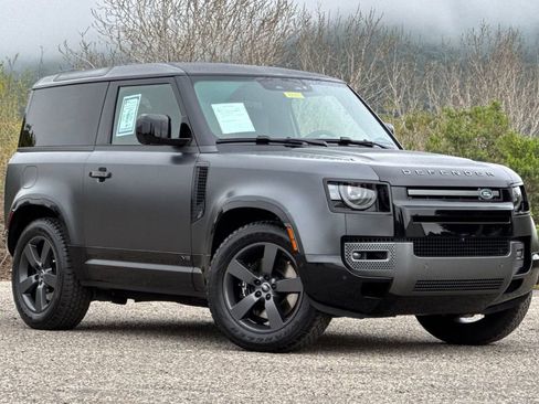 Used 2023 Land Rover Defender 90 V8 AWD/4WD image 2