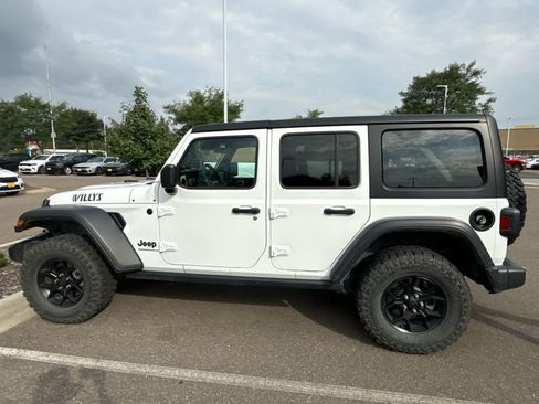 Used 2024 Jeep Wrangler Unlimited Sport AWD/4WD image 5