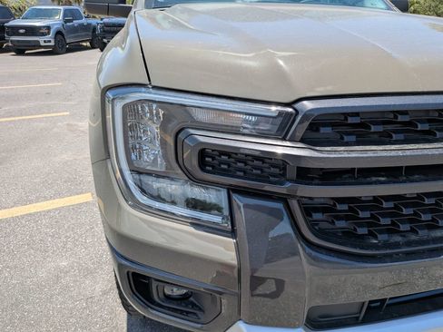 New 2026 Ford Ranger XLT w/ Equipment Group 301A High AWD/4WD image 9