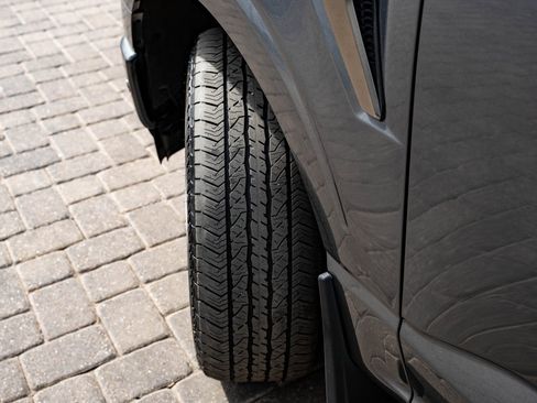 Used 2023 Ford F150 Platinum w/ FX4 Off-Road Package image 50