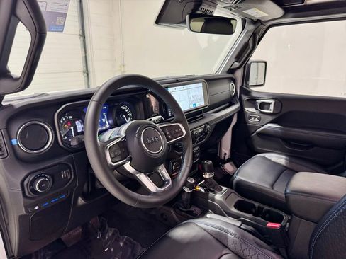 Used 2024 Jeep Wrangler High Altitude image 8