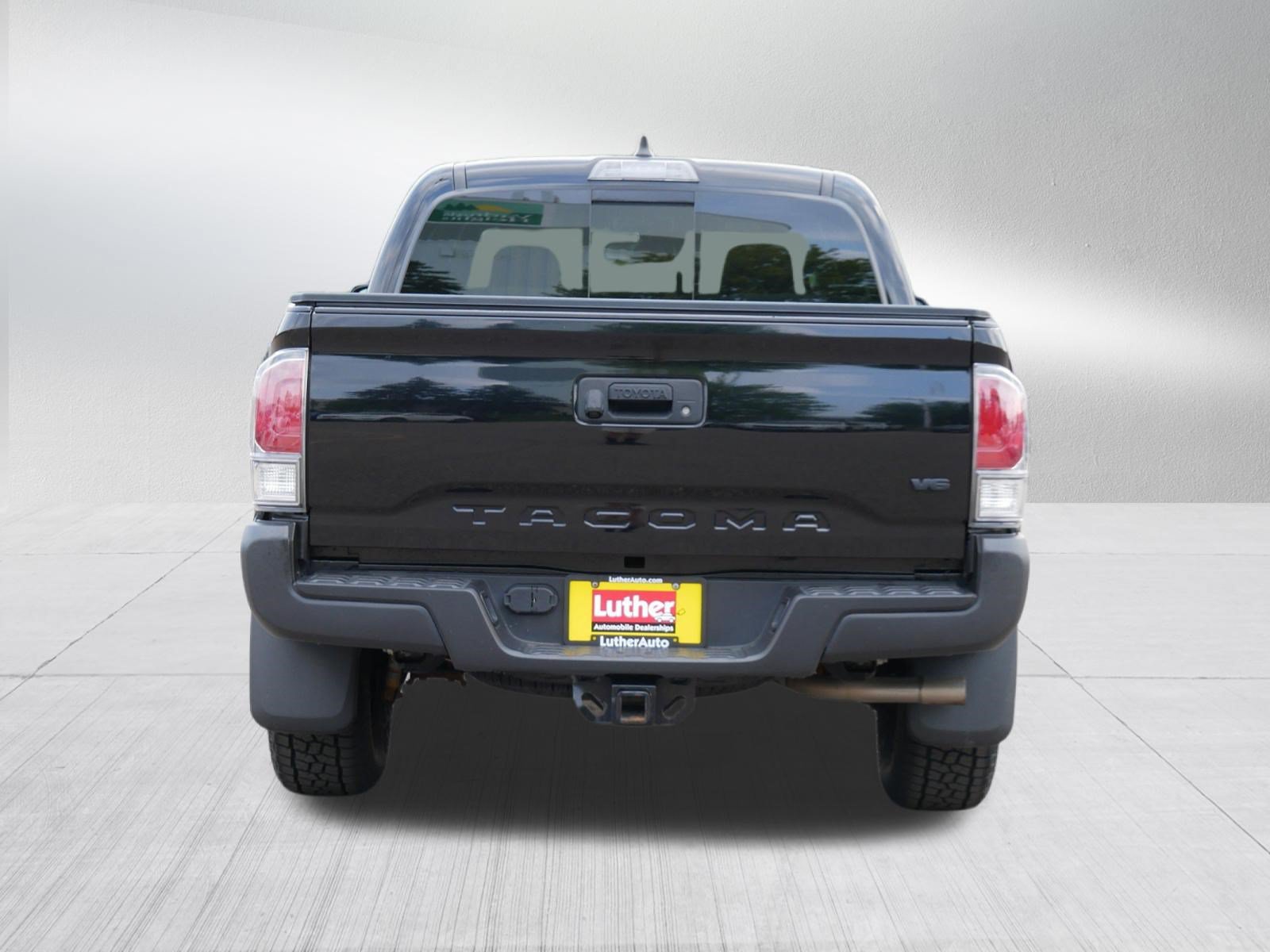 Used 2021 Toyota Tacoma TRD Off-Road AWD/4WD image 6