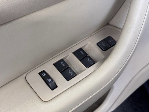 Used 2011 Lincoln MKS w/ 101A Rapid Spec Order Code image 15