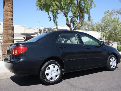 Used 2007 Toyota Corolla LE FWD image 3
