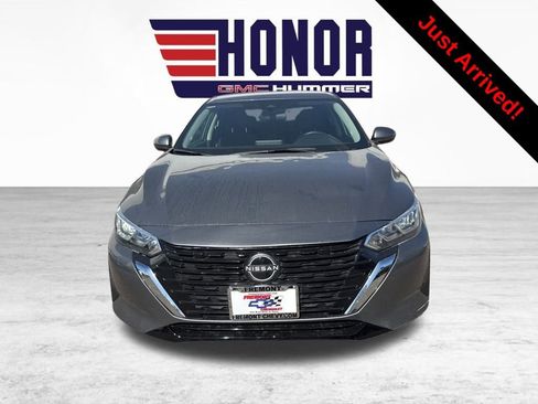 Used 2024 Nissan Sentra S image 4