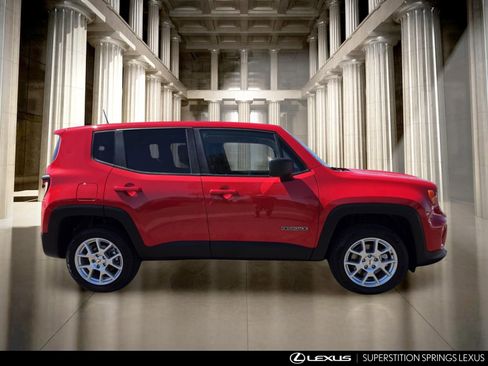 Used 2015 Jeep Grand Cherokee Limited w/ Luxury Group II RWD image 3