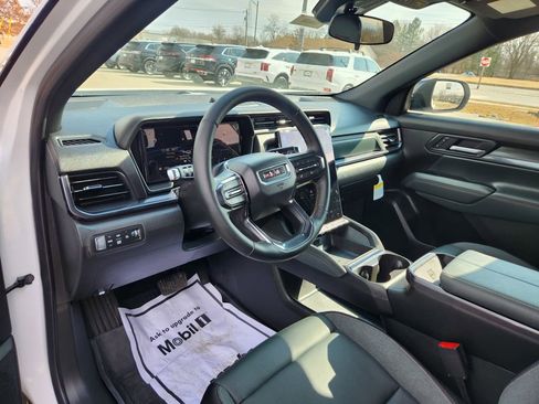 New 2026 GMC Terrain AT4 w/ Convenience Package III AWD/4WD image 2